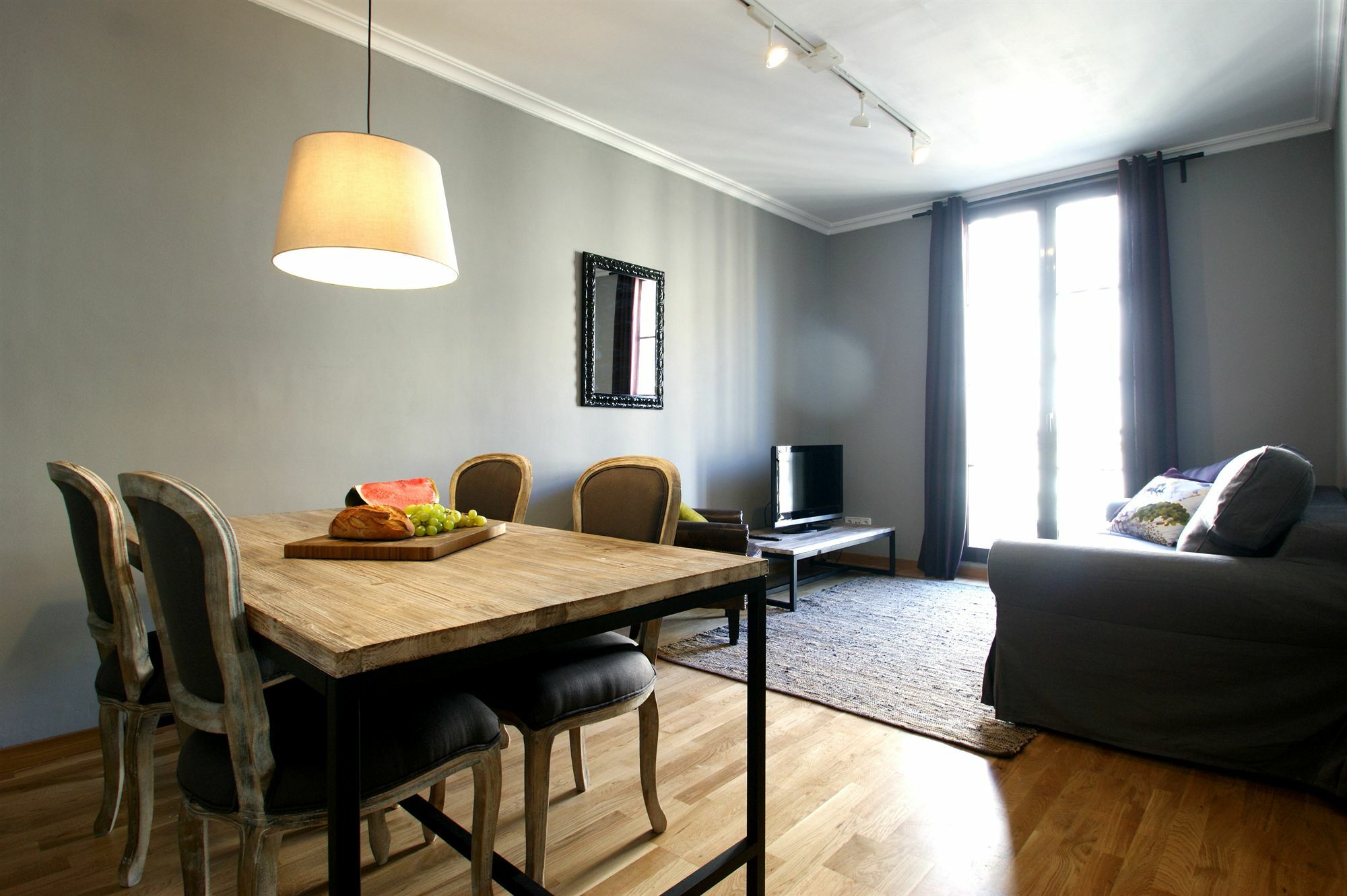 Short Stay Group Paseo De Gracia Serviced Apartments Барселона Екстер'єр фото